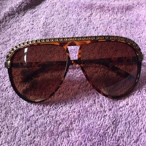 Big Bouji Style Aviator Sunglasses with Gold Chain rim Tortoiseshell frames